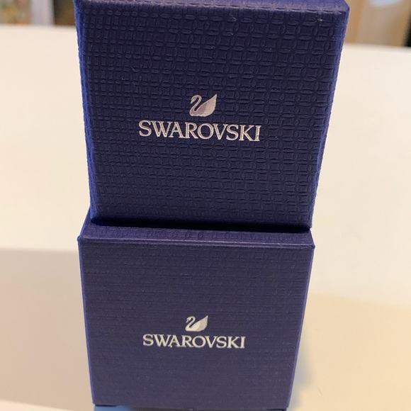 NWT Swarovski Crystals Ring